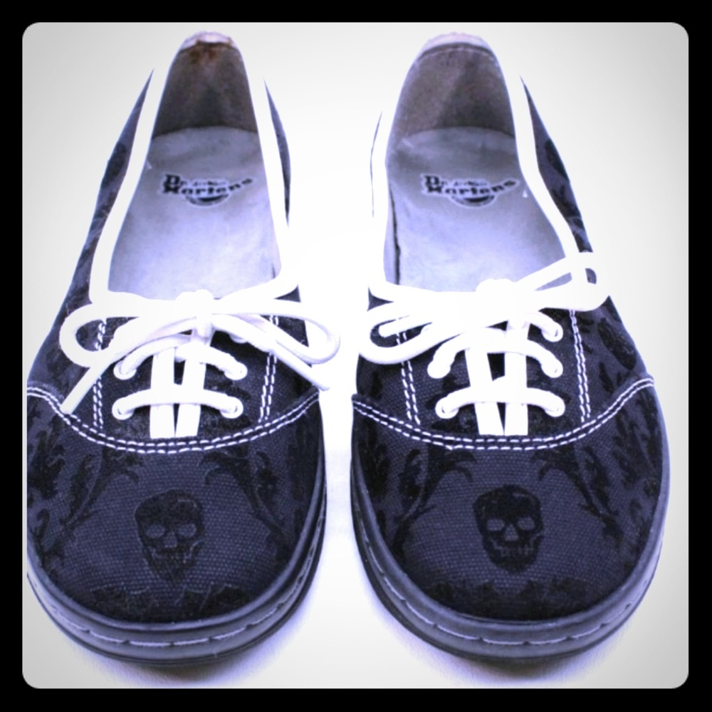 Dr. Martins black velvet skulls flats